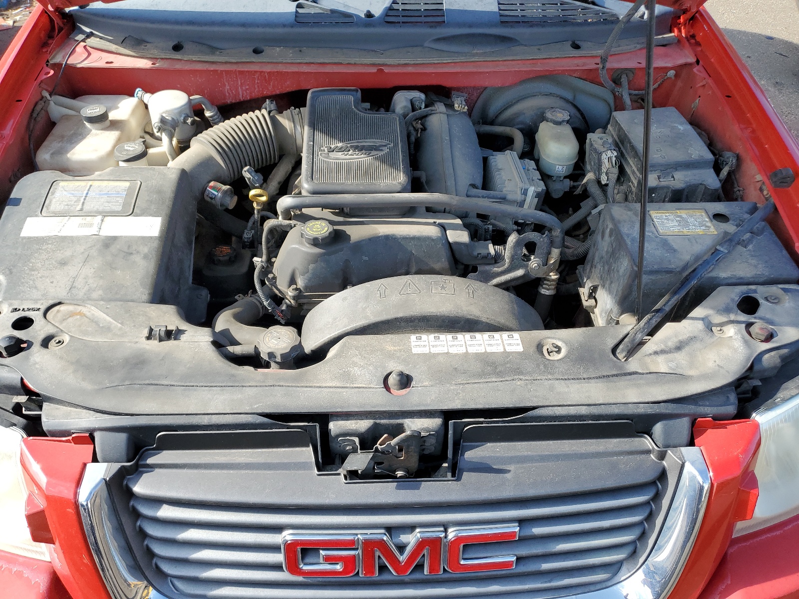 1GKDT13S922128566 2002 GMC Envoy