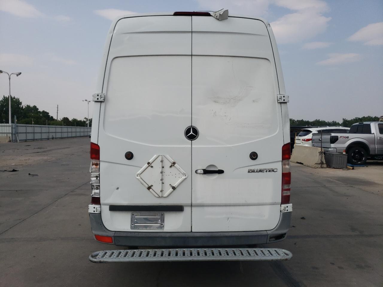 2011 Mercedes-Benz Sprinter 2500 VIN: WD3PE8CB1B5608864 Lot: 64775674