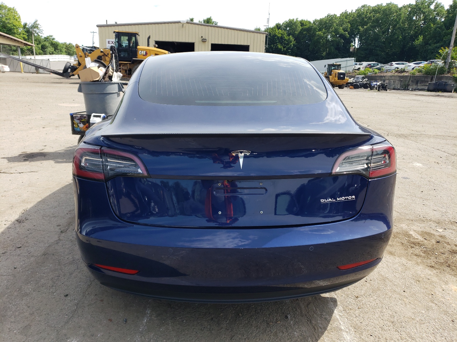 5YJ3E1EB2JF074196 2018 Tesla Model 3