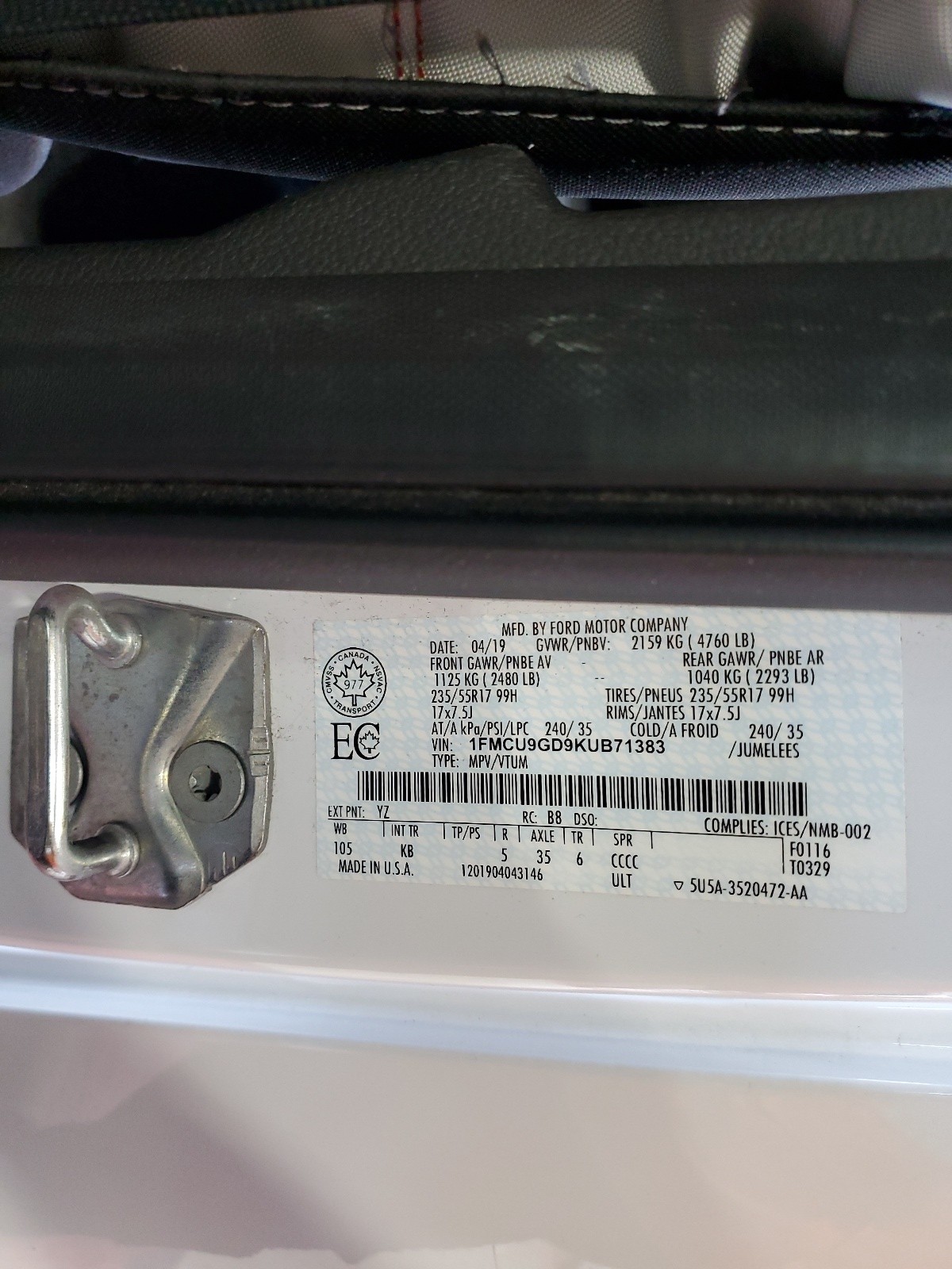 1FMCU9GD9KUB71383 2019 Ford Escape Se