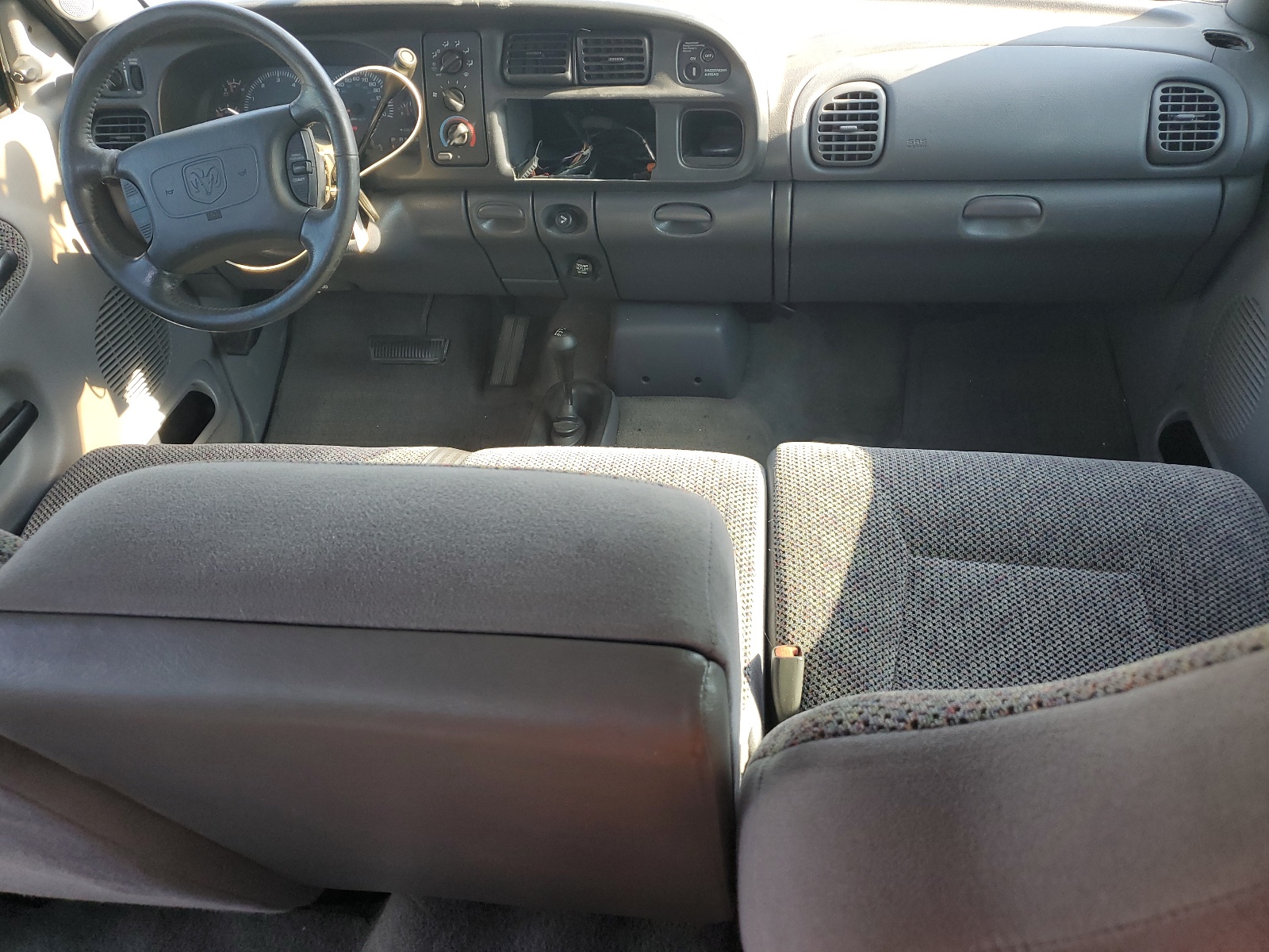 1B7HF13Z8XJ522140 1999 Dodge Ram 1500