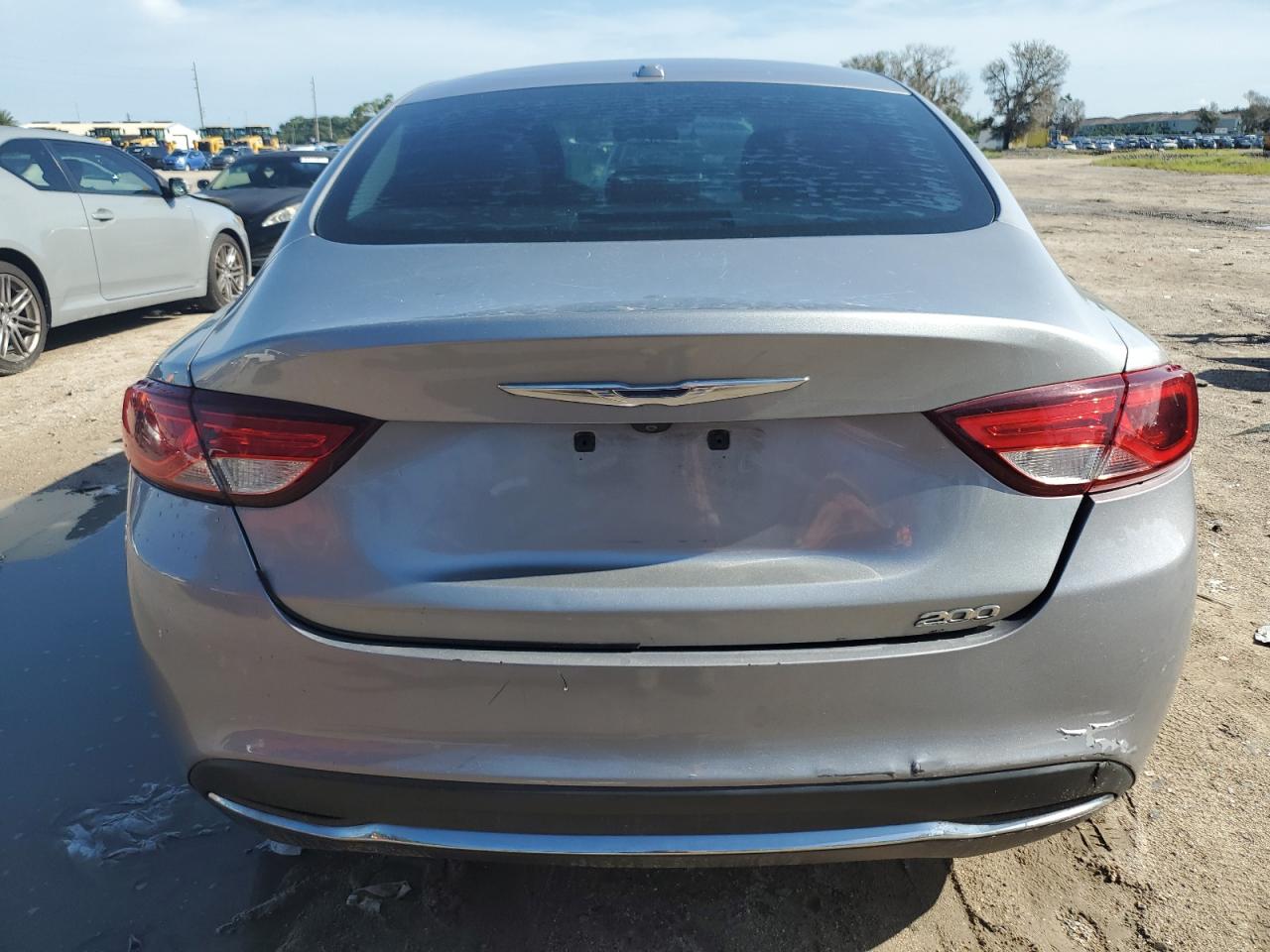 2015 Chrysler 200 Limited VIN: 1C3CCCAB8FN645033 Lot: 64317994