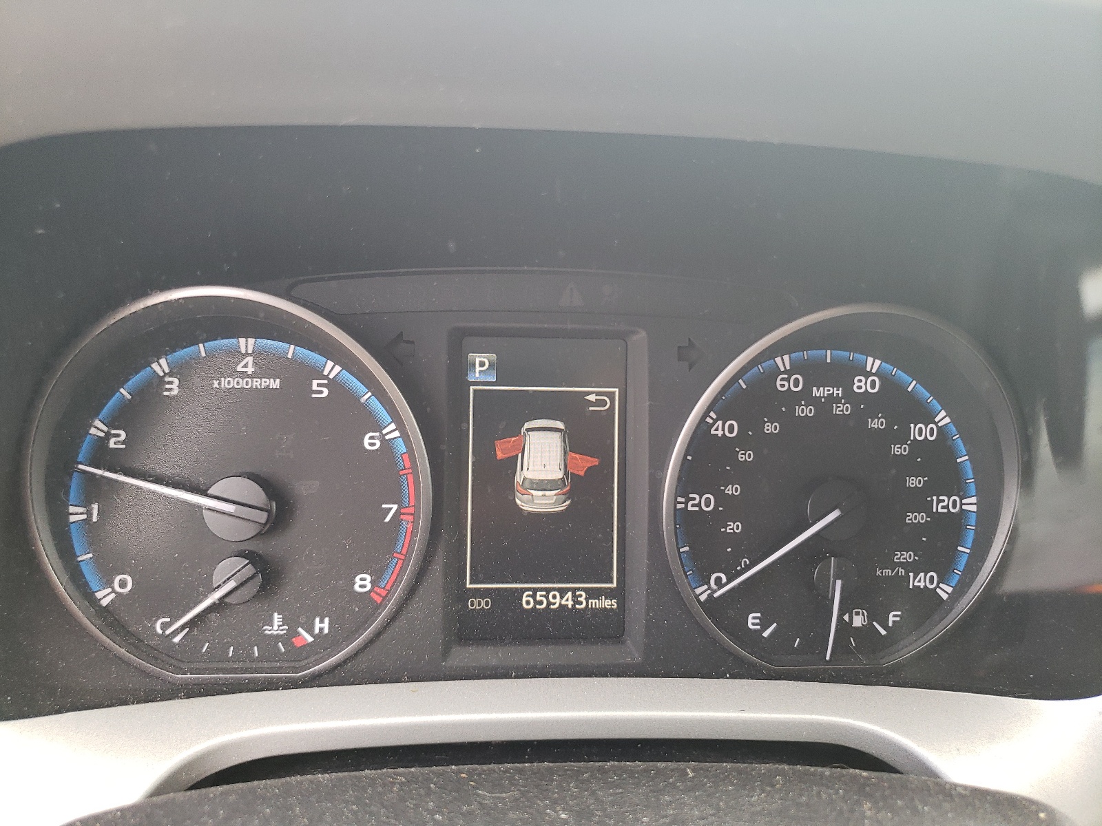 2T3BFREV4HW638078 2017 Toyota Rav4 Le