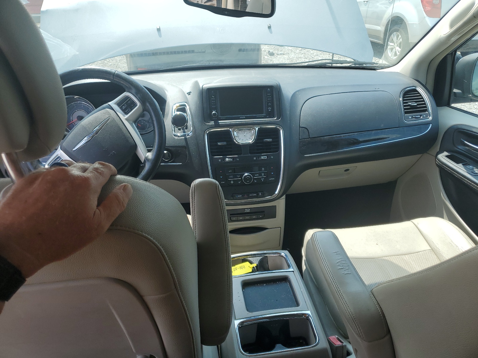 2C4RC1CG4FR554170 2015 Chrysler Town & Country Touring L