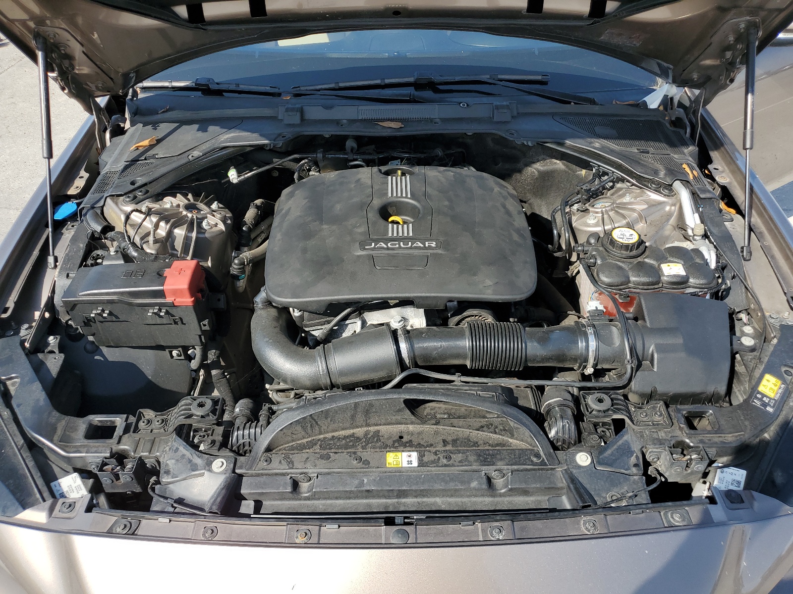 SAJAD4BG0HA964499 2017 Jaguar Xe Premium