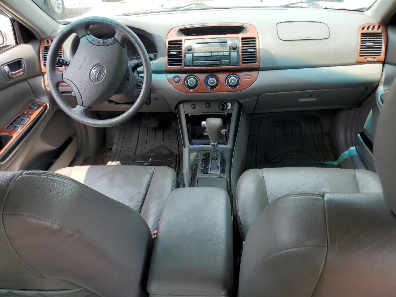 2005 Toyota Camry Le VIN: 4T1BE32K35U956532 Lot: 64486924