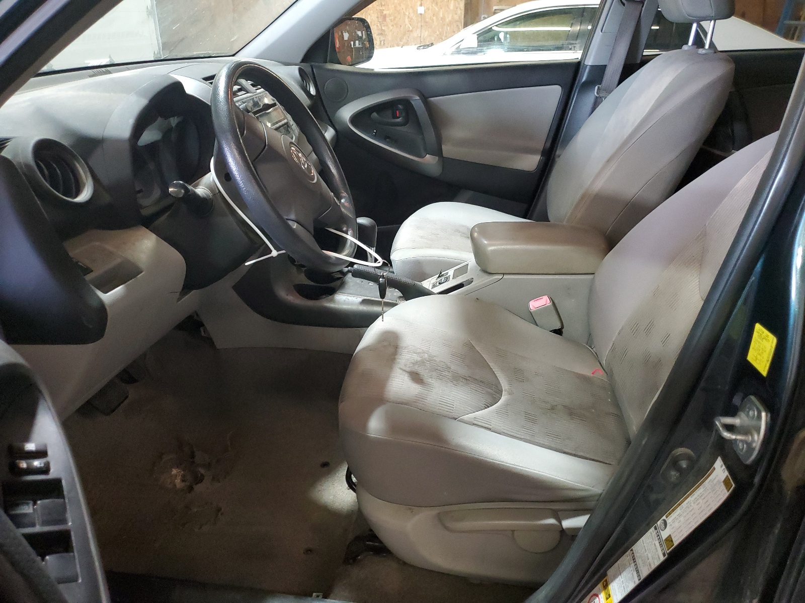 JTMBF4DV9A5031255 2010 Toyota Rav4