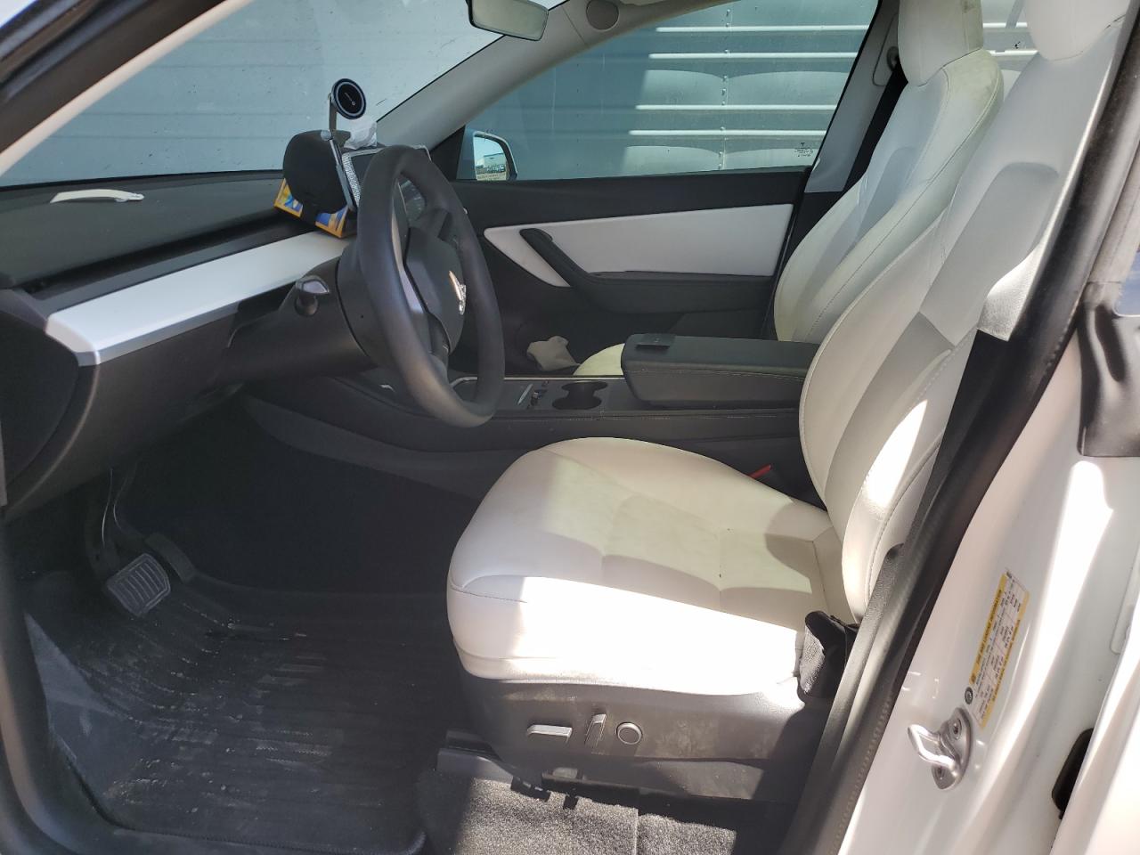 2022 Tesla Model Y VIN: 7SAYGDEEXNF368434 Lot: 63330634