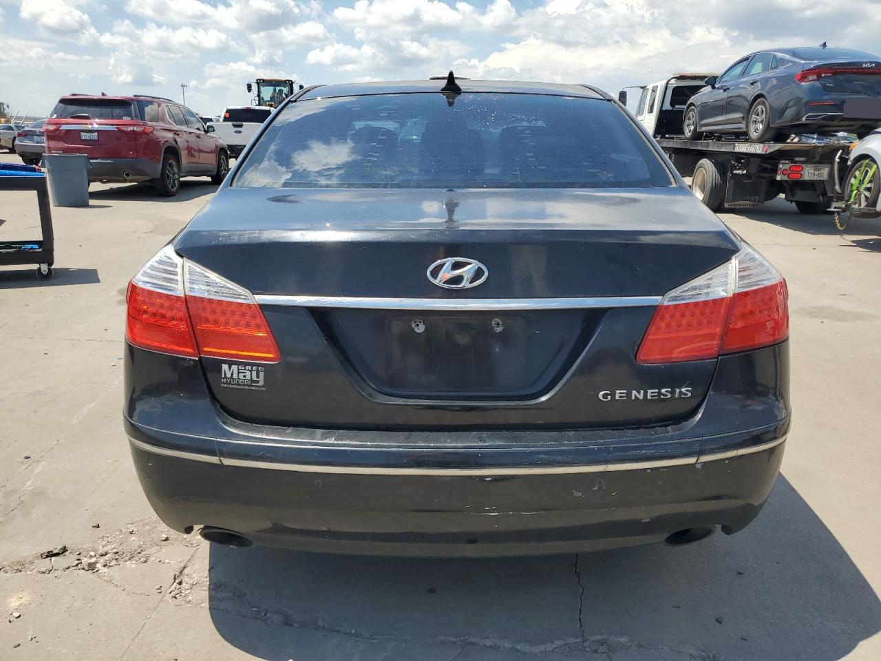 2009 Hyundai Genesis 3.8L VIN: KMHGC46EX9U020645 Lot: 63687534