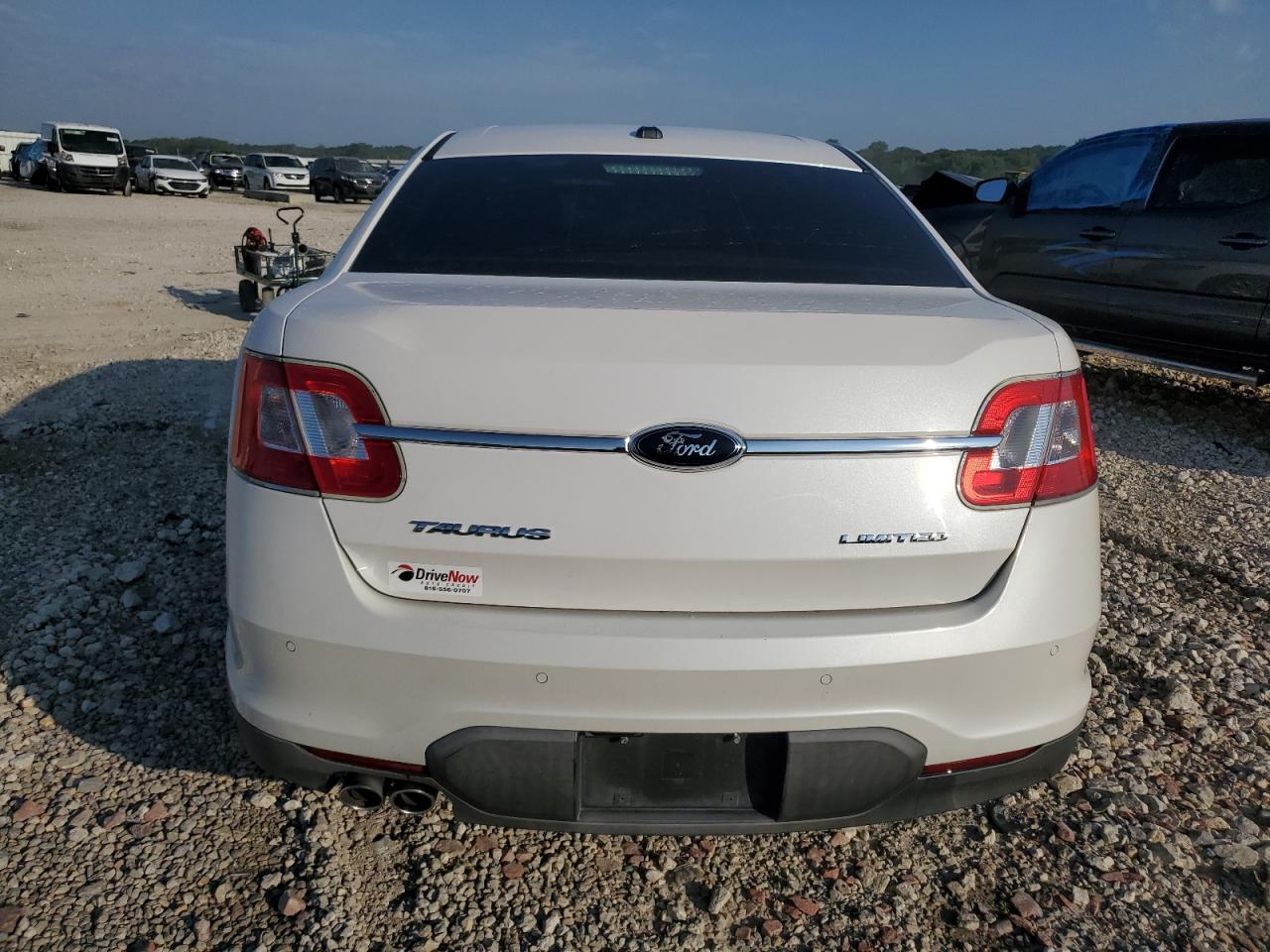 2010 Ford Taurus Limited VIN: 1FAHP2FW2AG105708 Lot: 59964544