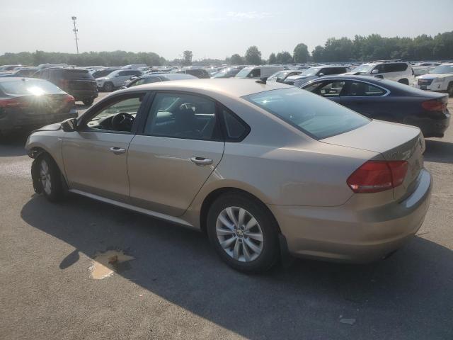 Седани VOLKSWAGEN PASSAT 2015 Золотий