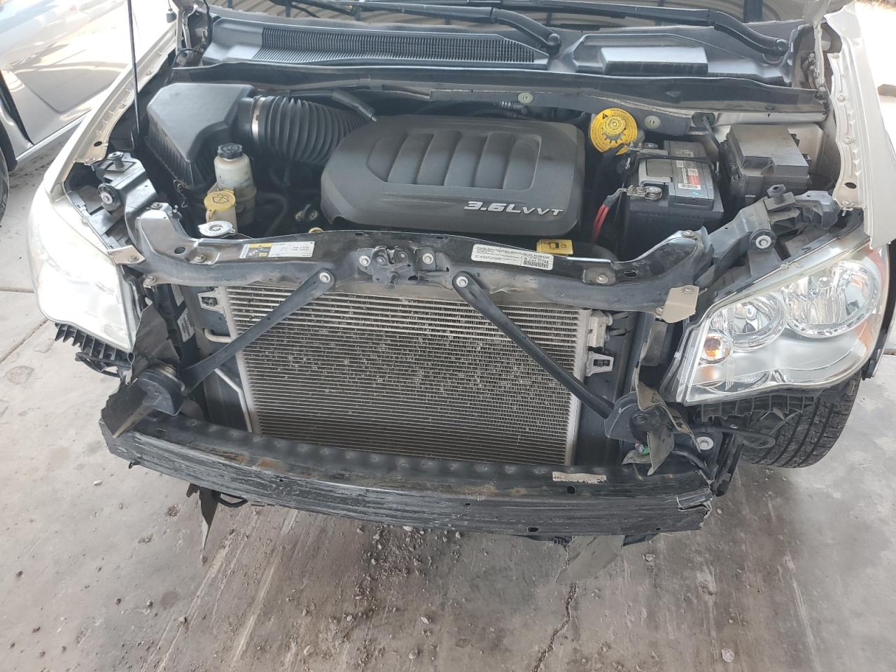 2015 Chrysler Town & Country Touring VIN: 2C4RC1BG7FR560871 Lot: 64666984