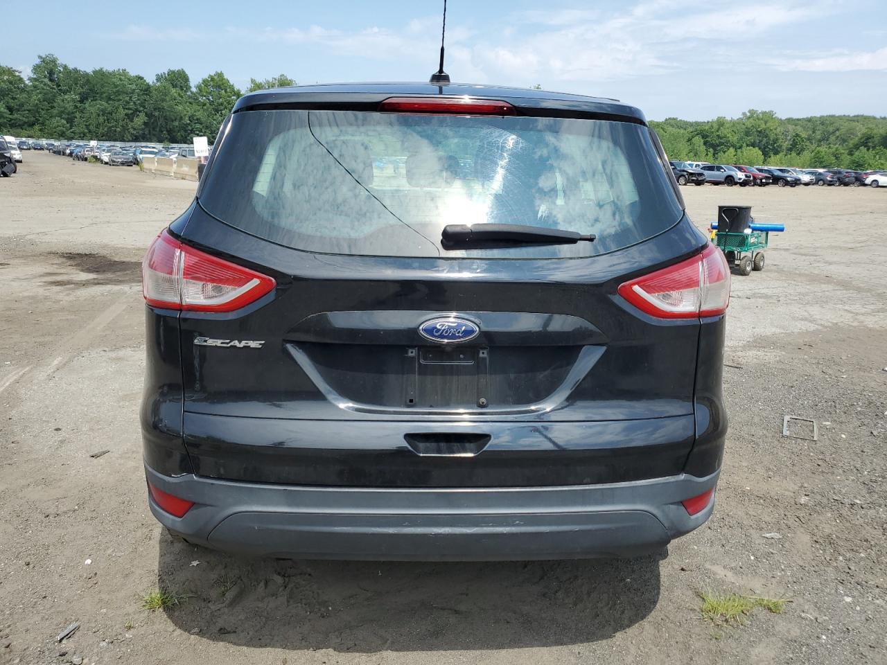 2016 Ford Escape S VIN: 1FMCU0F70GUB18506 Lot: 64874444