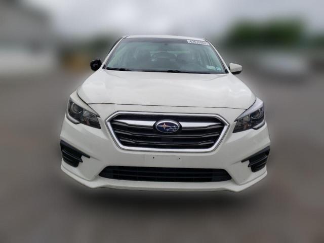  SUBARU LEGACY 2018 Білий