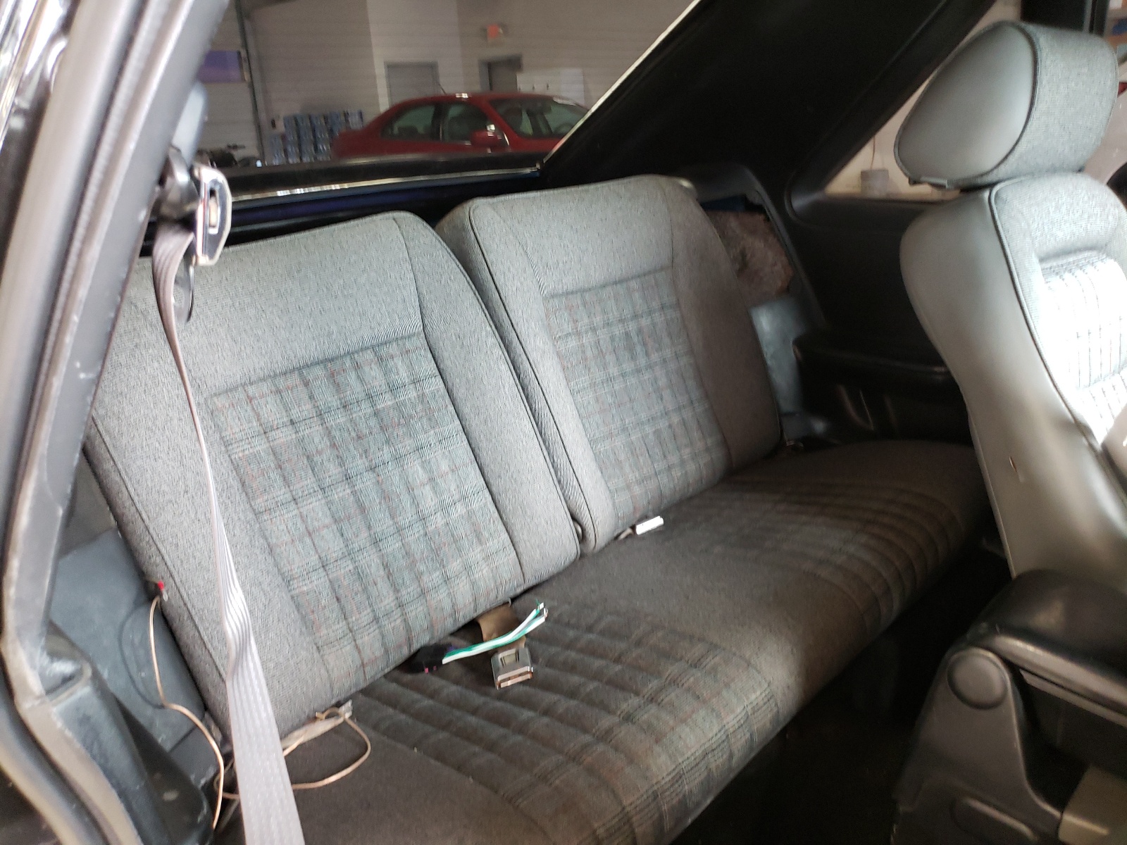 1FABP42E3JF303072 1988 Ford Mustang Gt