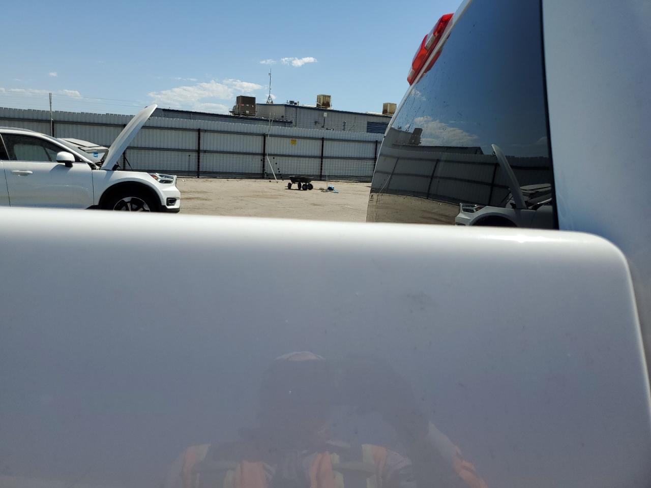 2008 GMC Sierra C1500 VIN: 1GTEC14X88Z142985 Lot: 63897044