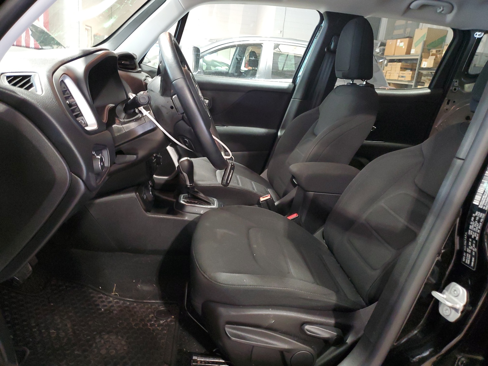 ZACNJBBB9LPL73269 2020 Jeep Renegade Latitude