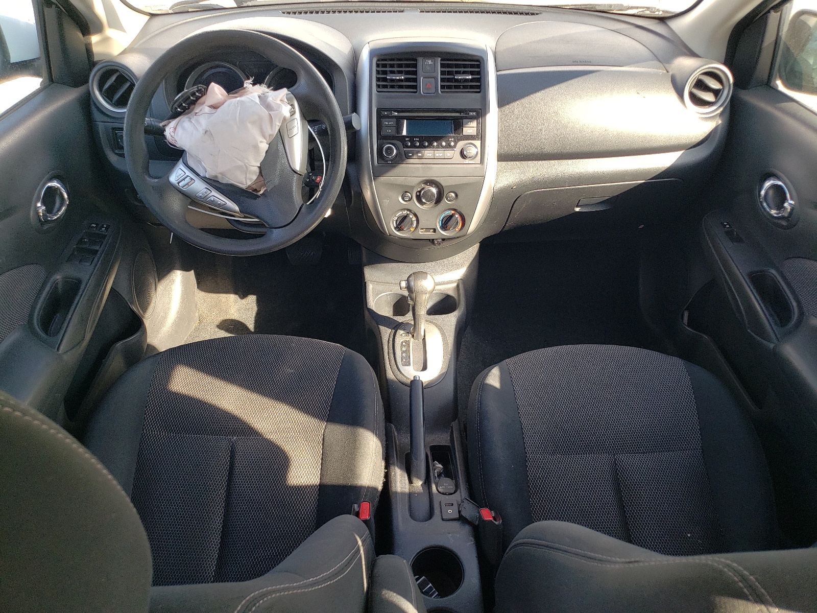 3N1CN7AP3FL838010 2015 Nissan Versa S
