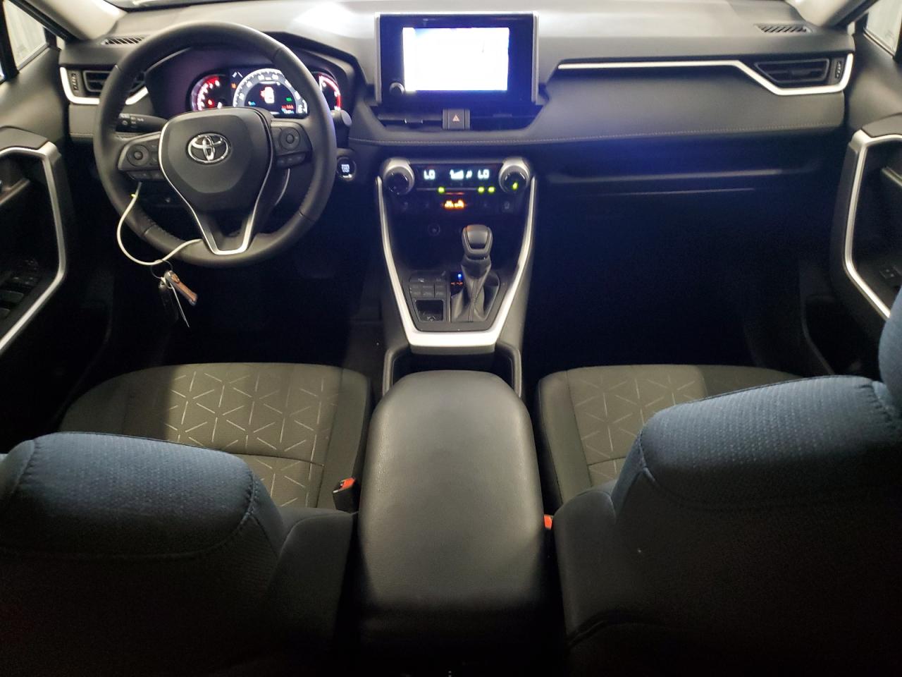 2024 Toyota Rav4 Xle VIN: 2T3P1RFV1RC431718 Lot: 64837804