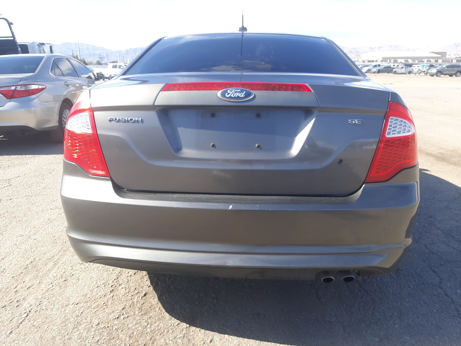 3FAHP0HA2BR242163 2011 Ford Fusion Se