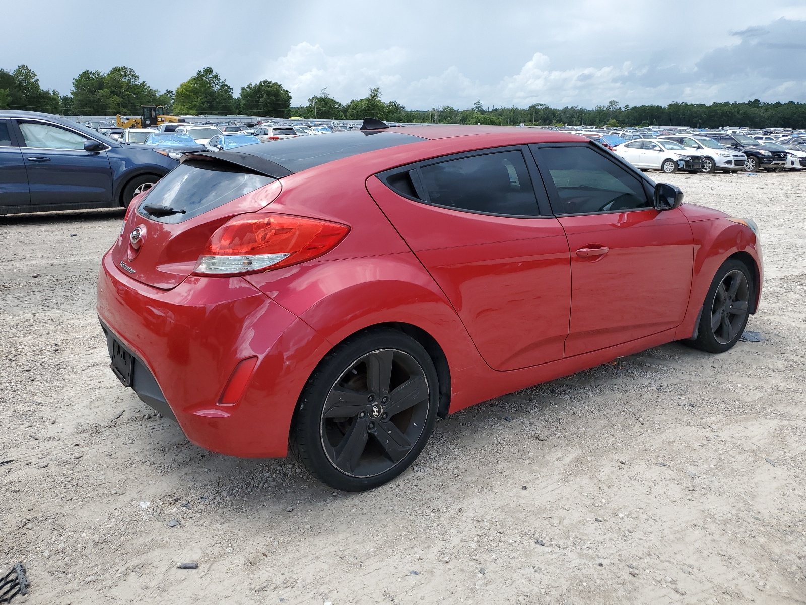 2013 Hyundai Veloster vin: KMHTC6AD5DU095044