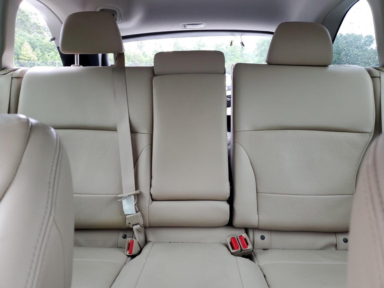 2015 Subaru Outback - Image 10