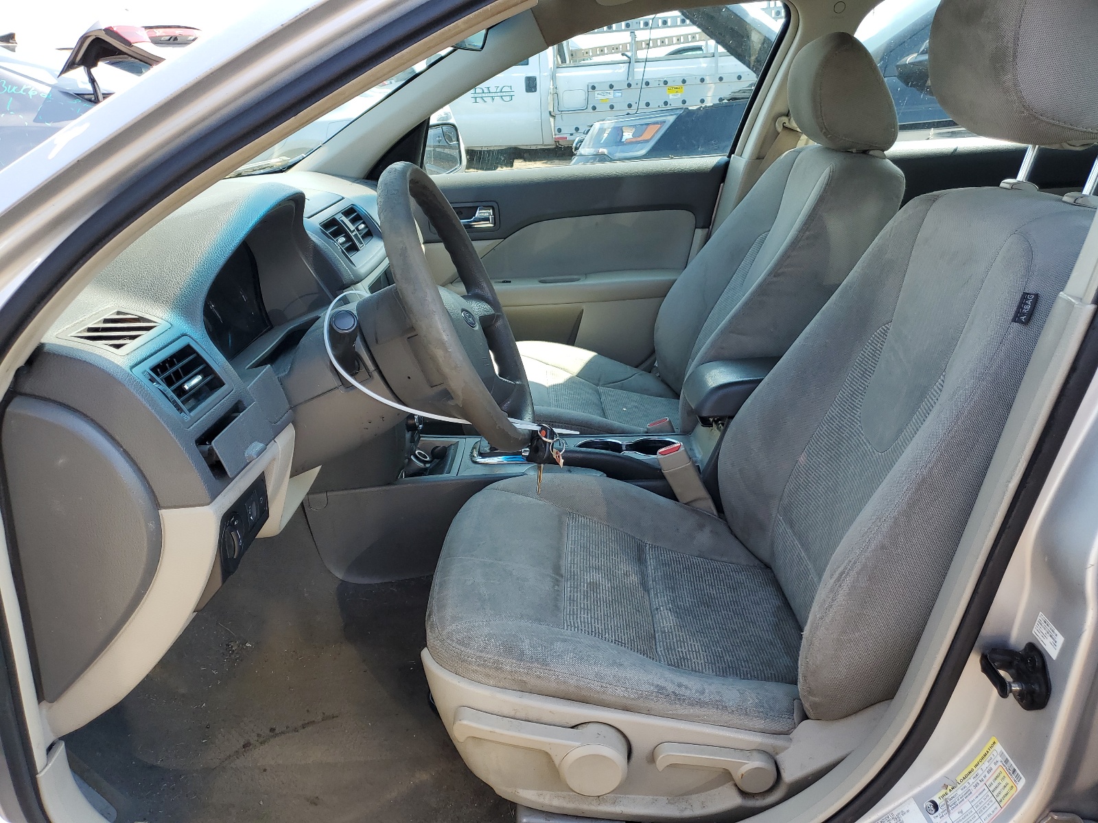 3FAHP0GA0BR316651 2011 Ford Fusion S