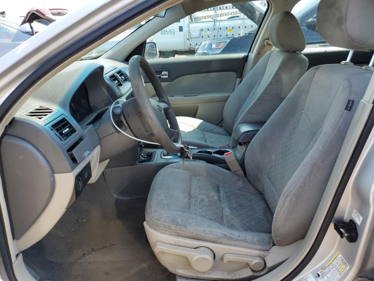 2011 Ford Fusion S VIN: 3FAHP0GA0BR316651 Lot: 62556324