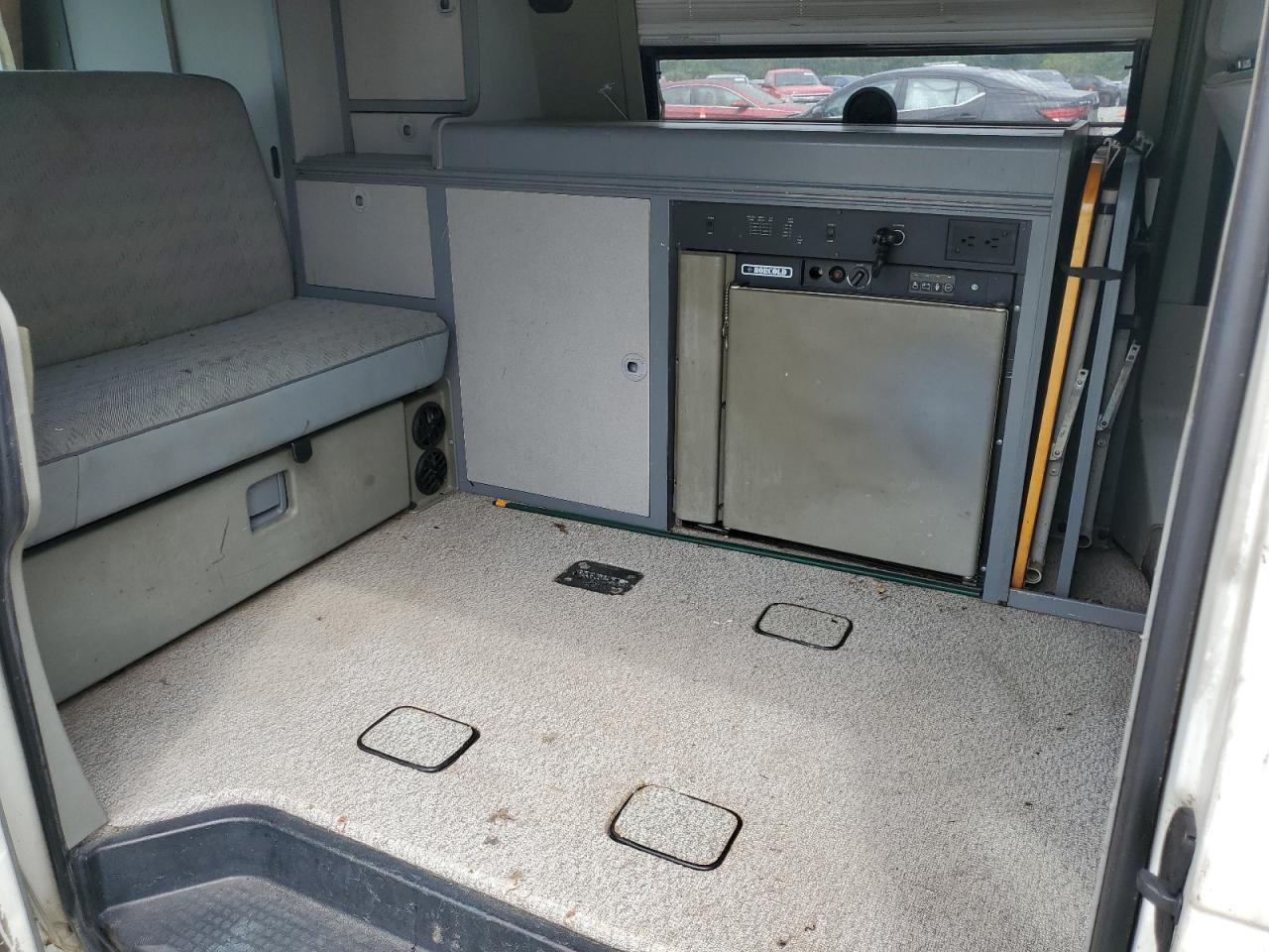 1995 Volkswagen Eurovan Camper VIN: WV2EE0702SH053575 Lot: 63664484