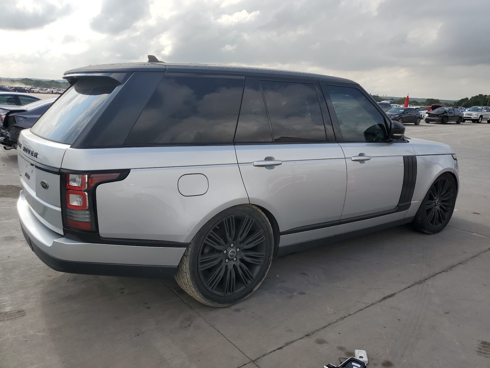 2016 Land Rover Range Rover Hse vin: SALGS2KF3GA255681