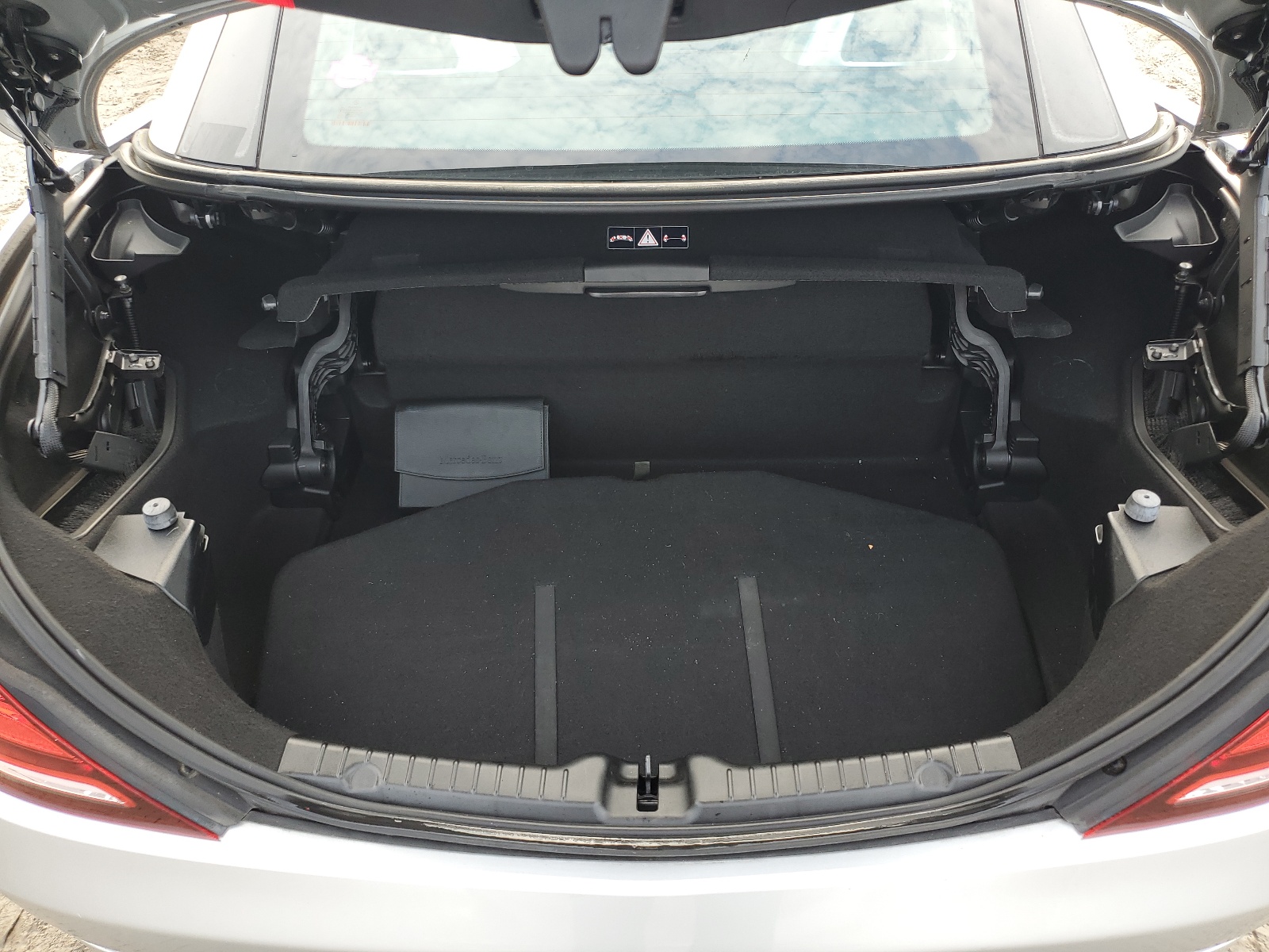 WDDPK3JA9HF140323 2017 Mercedes-Benz Slc 300