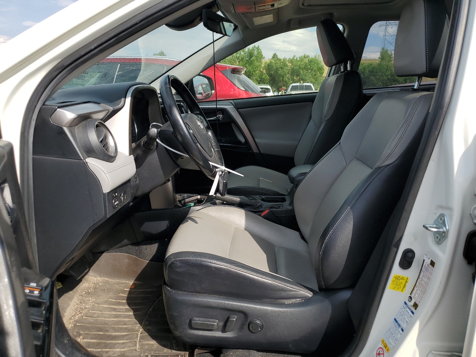 JTMDJREV7JD175069 2018 Toyota Rav4 Hv Limited