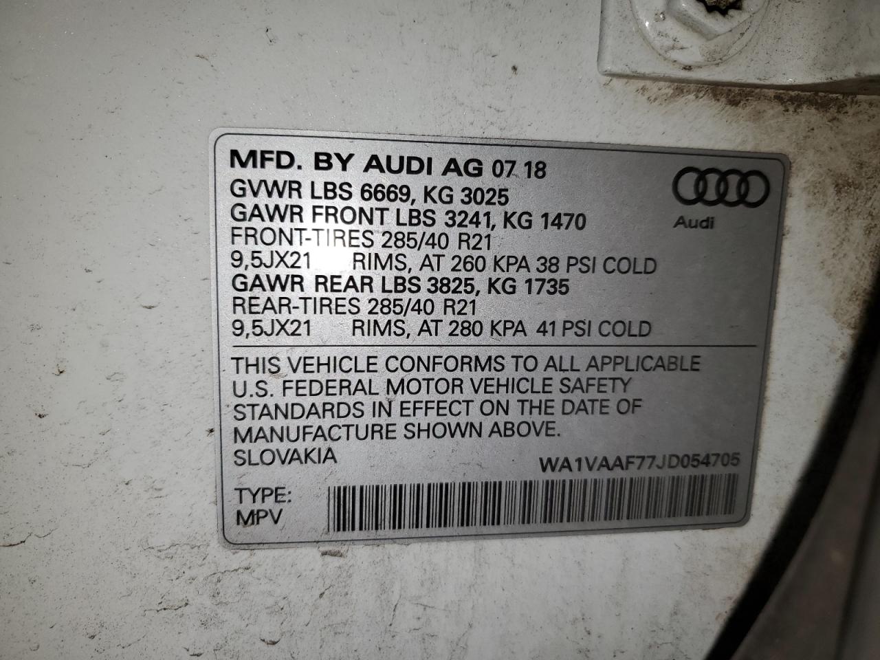 WA1VAAF77JD054705 2018 Audi Q7 Prestige