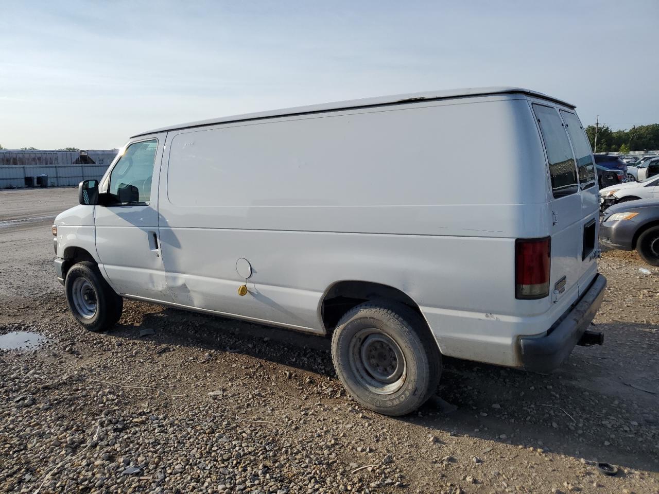2012 Ford Econoline - Image 2