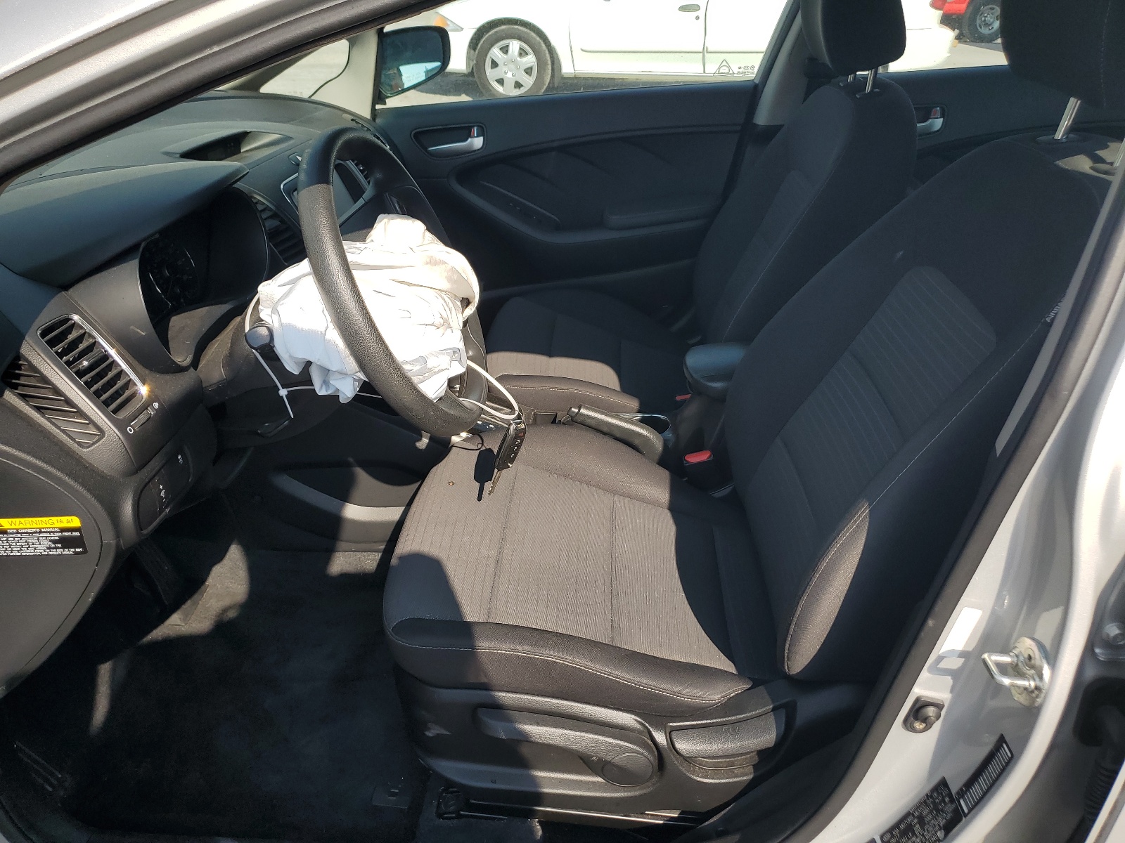 3KPFL4A72JE194012 2018 Kia Forte Lx