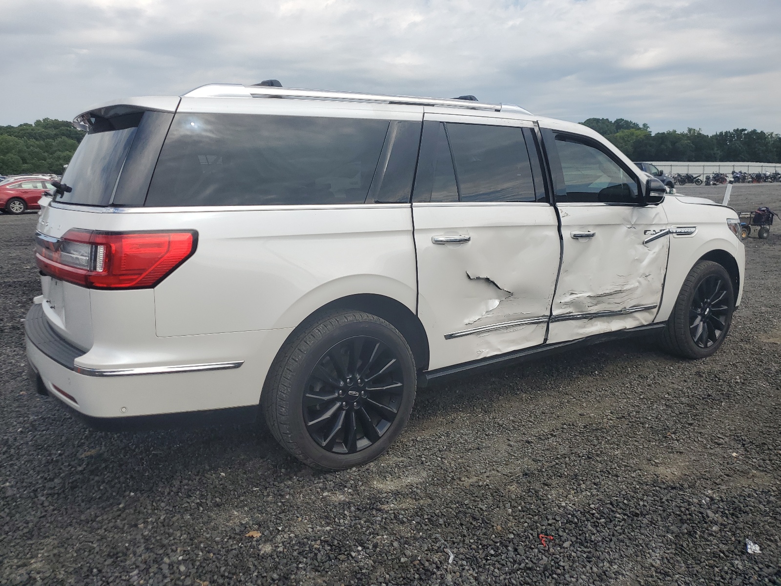 2019 Lincoln Navigator L Reserve vin: 5LMJJ3LT4KEL00597