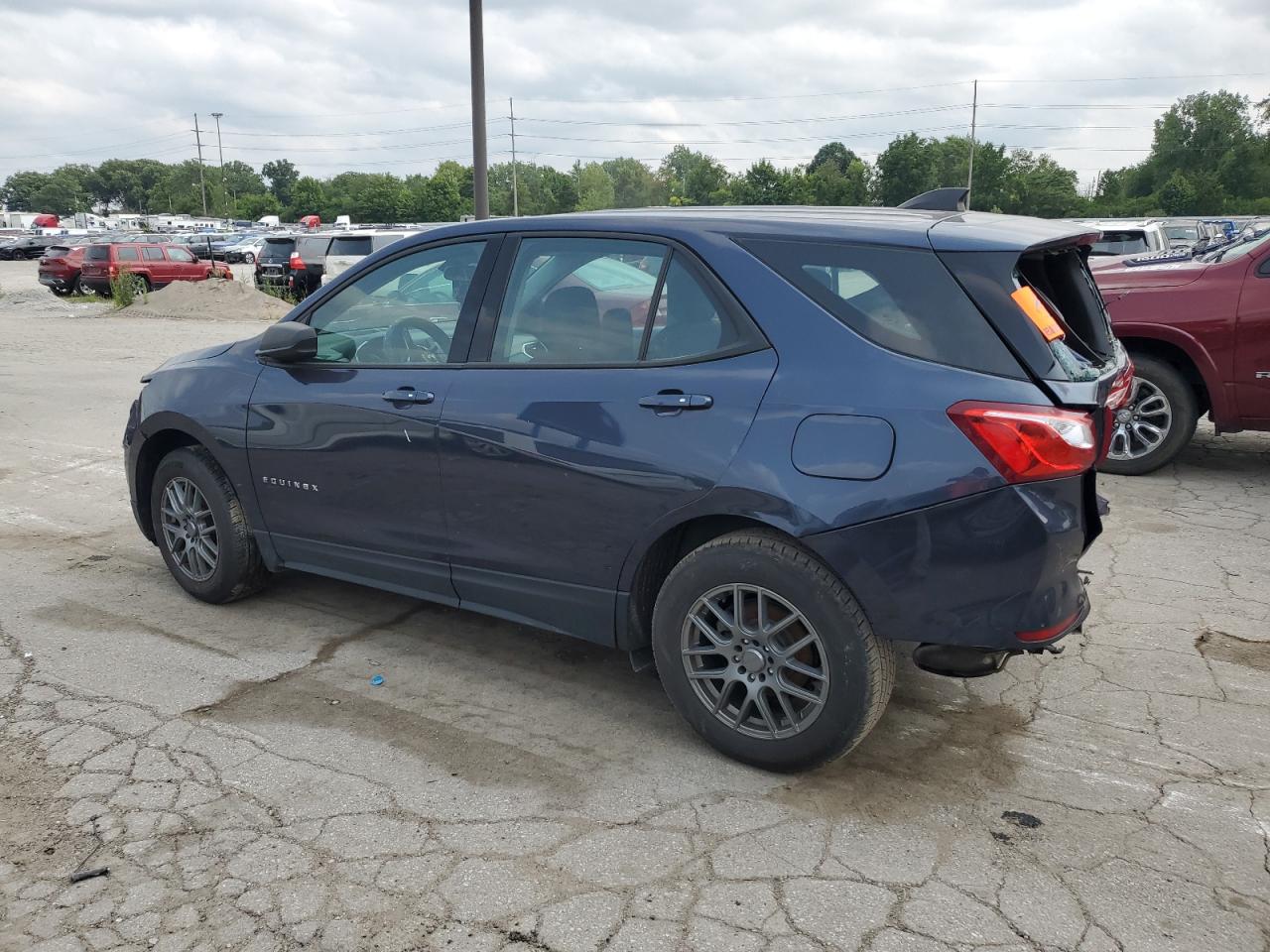 3GNAXHEV6JL303430 2018 CHEVROLET EQUINOX - Image 2