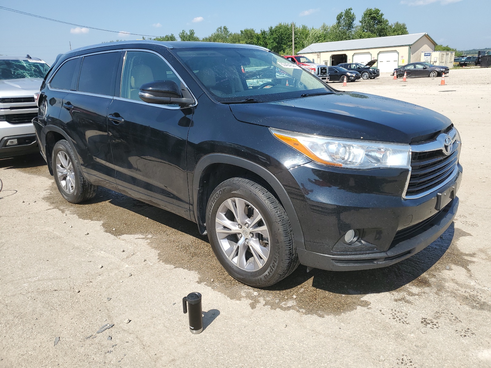 5TDKKRFH0FS115823 2015 Toyota Highlander Xle