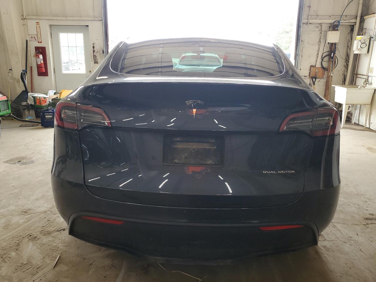 2022 Tesla Model Y VIN: 7SAYGDEE5NA005715 Lot: 63393664