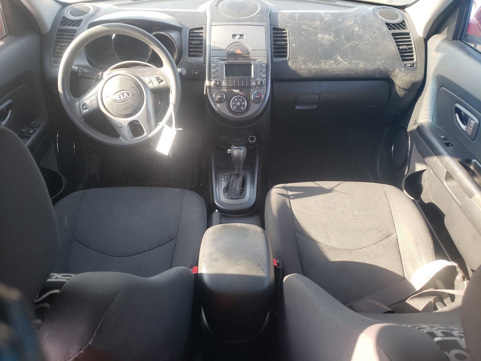 KNDJT2A28B7259885 2011 Kia Soul +