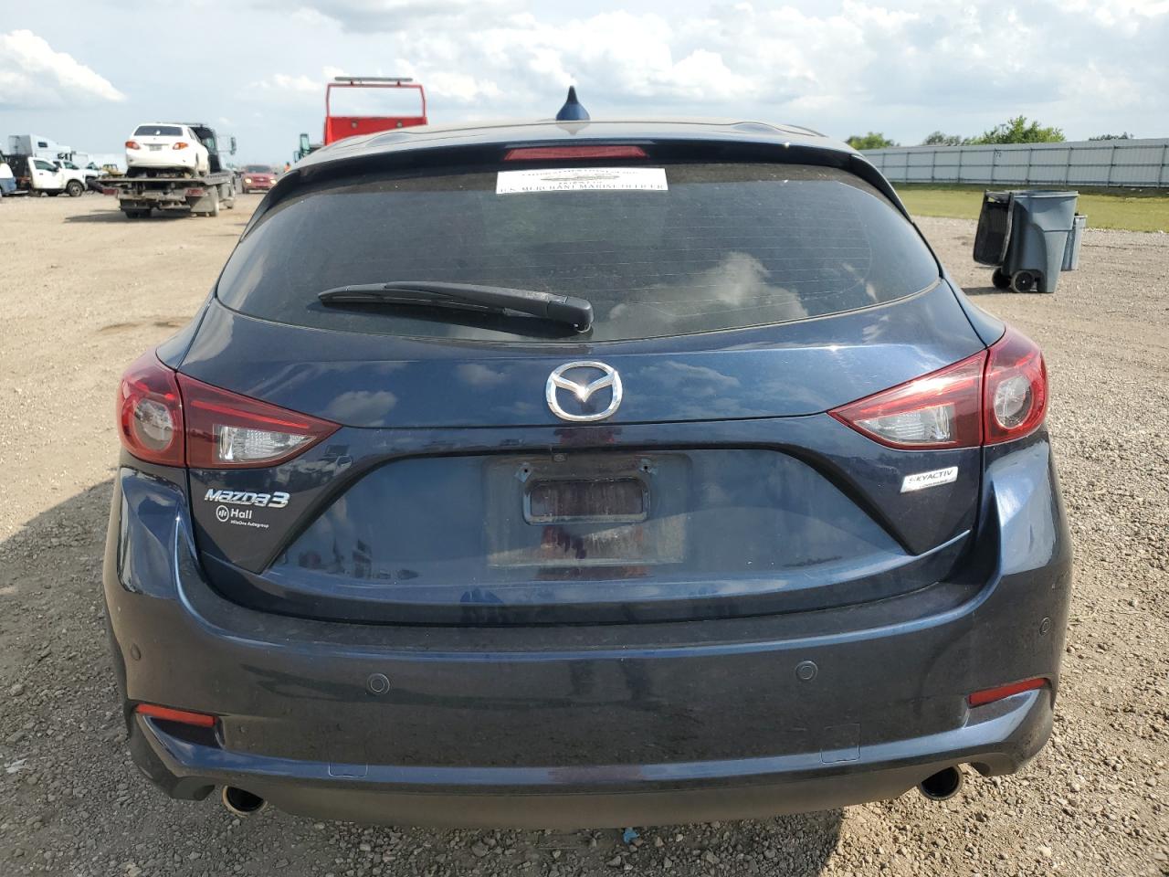 3MZBN1L39JM236776 2018 Mazda 3 Touring