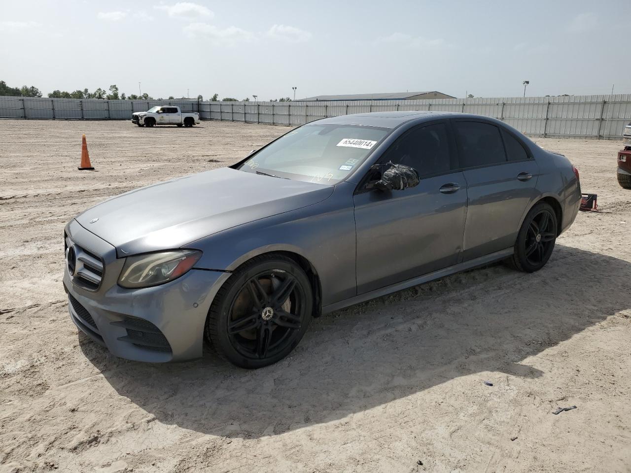 WDDZF4JB4JA351363 2018 MERCEDES-BENZ E CLASS - Image 1