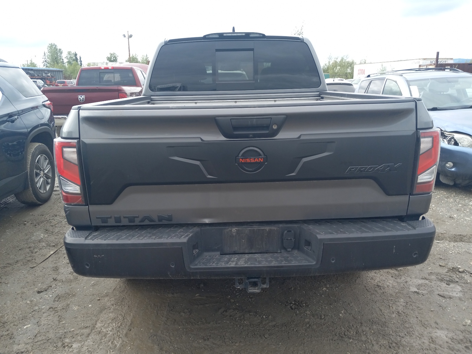 1N6AA1ED8NN103466 2022 Nissan Titan Sv