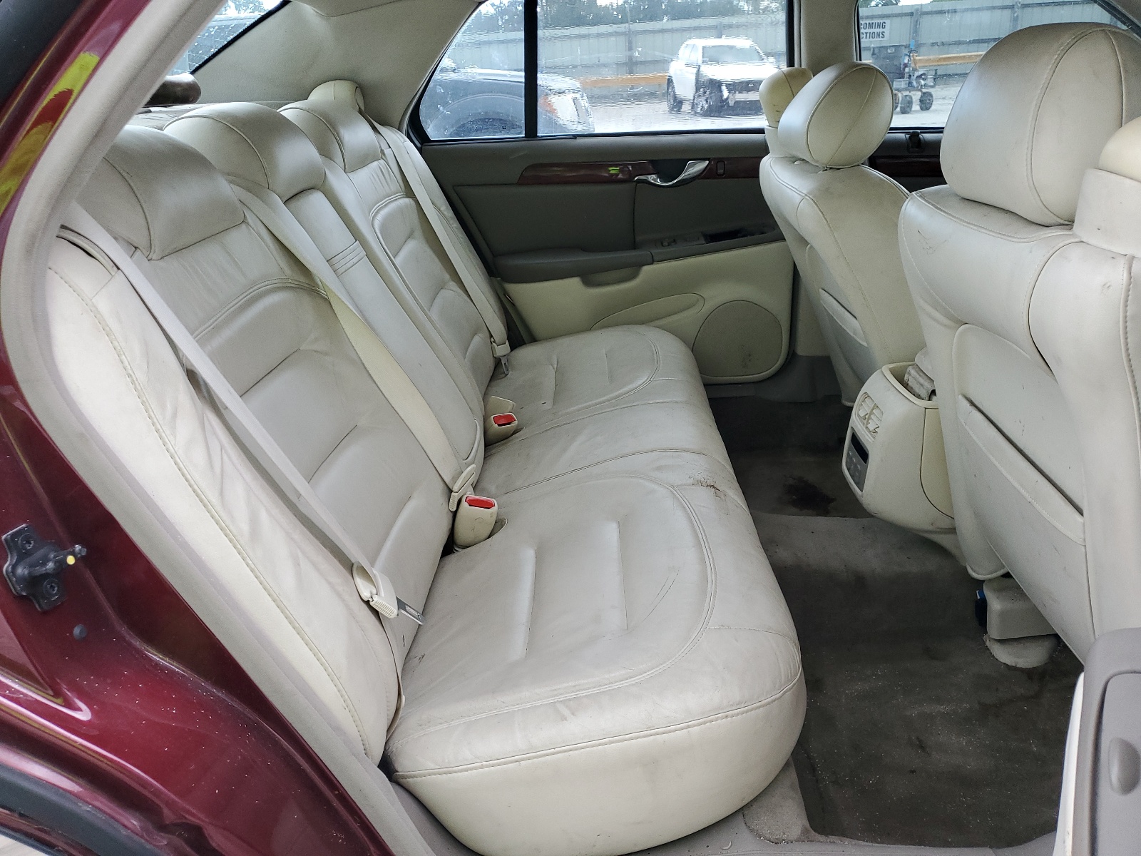 1G6KD54Y02U173803 2002 Cadillac Deville