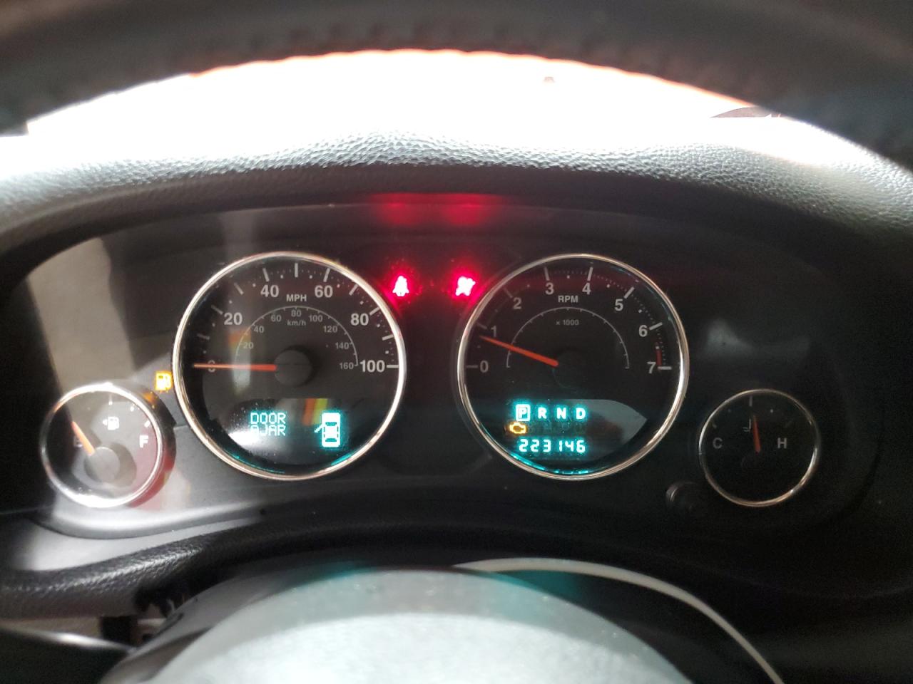 2013 Jeep Wrangler Unlimited Sport VIN: 1C4BJWDG4DL581359 Lot: 63625864