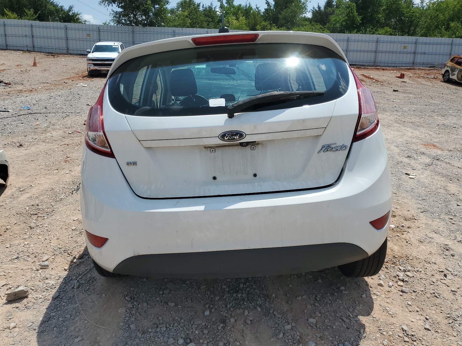 3FADP4EJ2JM127911 2018 Ford Fiesta Se