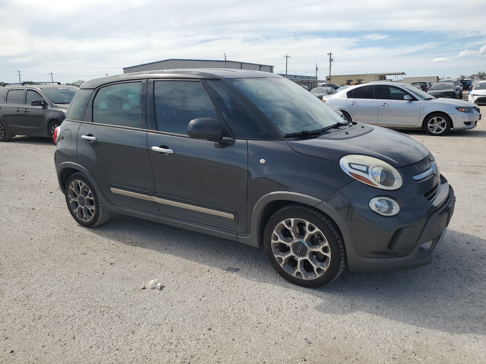 2014 Fiat 500L Trekking vin: ZFBCFADH2EZ013579