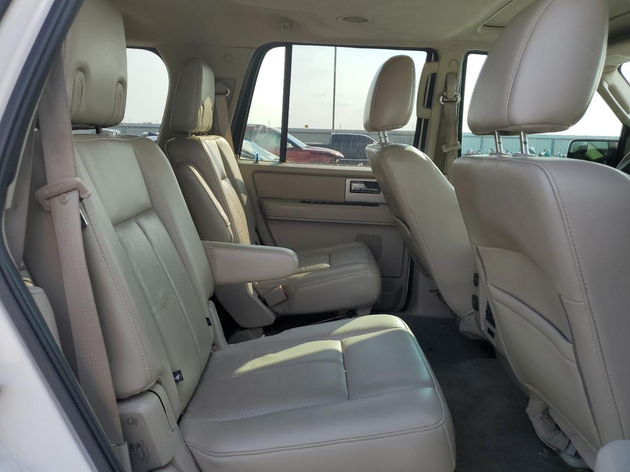 2013 Ford Expedition Limited VIN: 1FMJU1K55DEF59717 Lot: 63876004