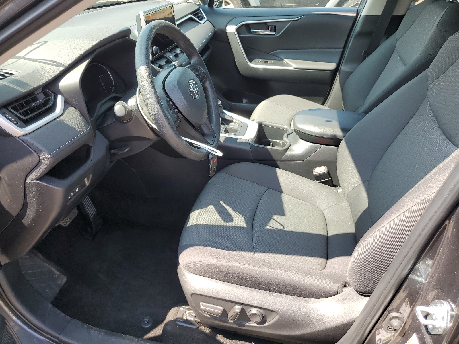 2T3P1RFVXRW439914 2024 Toyota Rav4 Xle