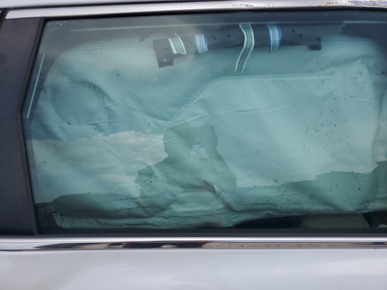 2019 Honda Cr-V Lx VIN: 2HKRW5H33KH407141 Lot: 64159284